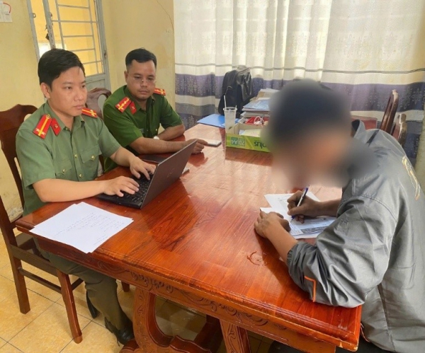 Lộ diện 4 quản trị vi&ecirc;n nh&oacute;m Zalo th&ocirc;ng b&aacute;o vị tr&iacute; CSGT tại C&agrave; Mau - Ảnh 1.