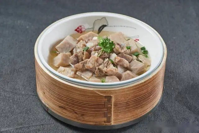 Sau Tết ngấy thịt cá, hãy thay cơm bằng loại củ dân dã này: Ít calo mà no lâu, còn tốt cho răng và miễn dịch - Ảnh 2.