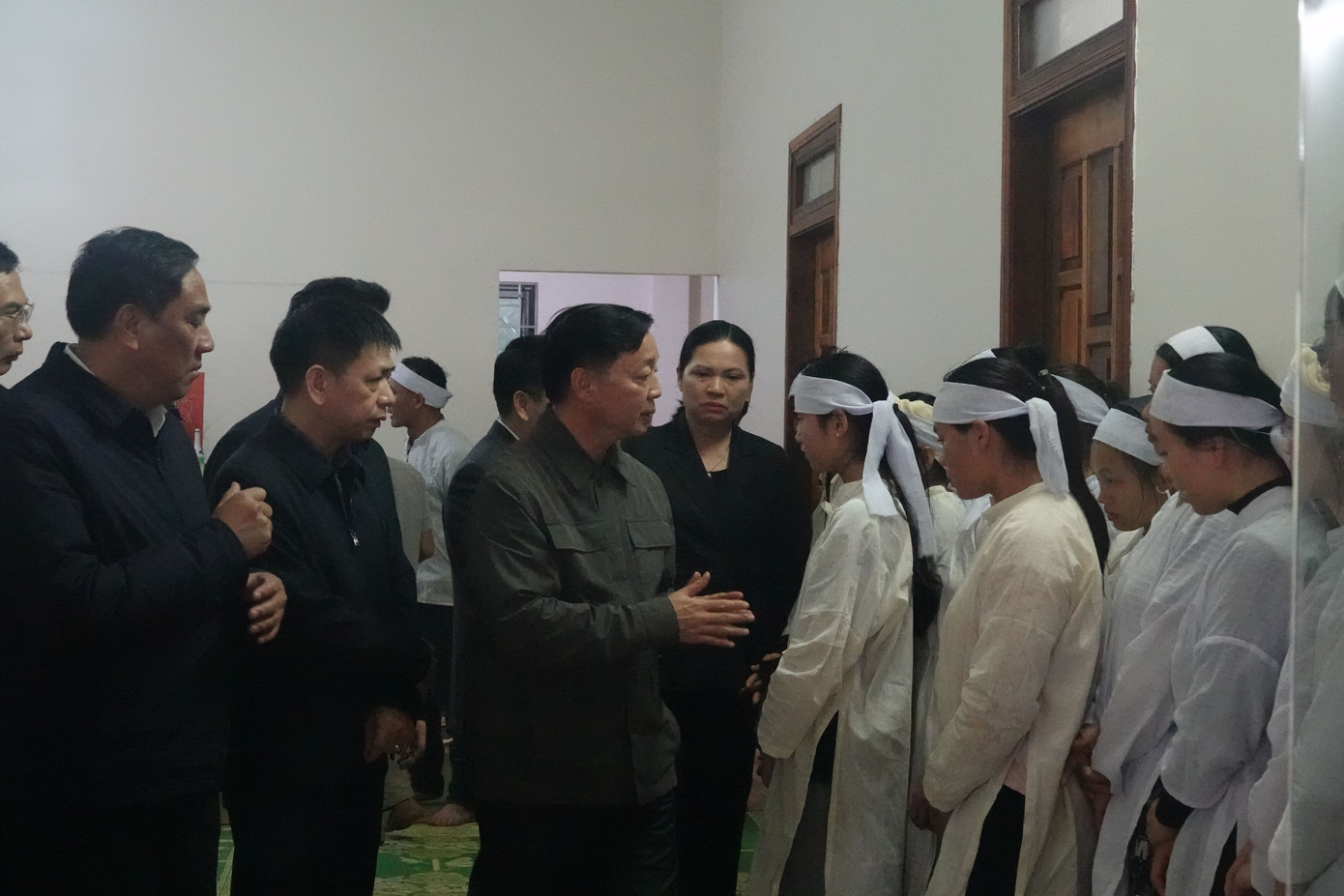 Thảm kịch ch&igrave;m t&agrave;u tr&ecirc;n hồ Th&aacute;c B&agrave;: Bốn gia đ&igrave;nh chịu nỗi tang thương lớn - Ảnh 7.