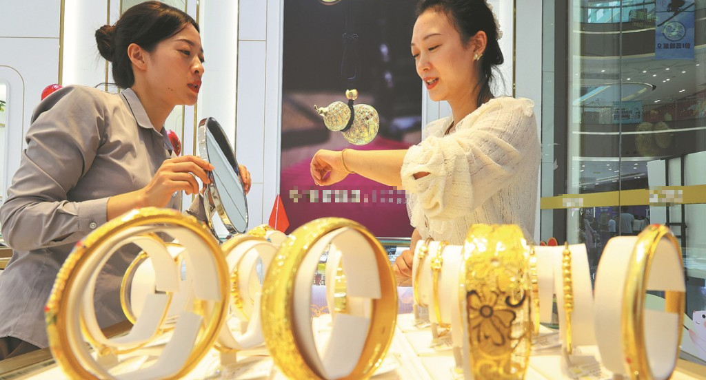 10 năm mua v&agrave;ng ng&agrave;y v&iacute;a Thần T&agrave;i, t&ocirc;i r&uacute;t ra 8 b&agrave;i học gi&uacute;p tuổi 45 kh&ocirc;ng c&ograve;n lo tiền bạc - Ảnh 2.