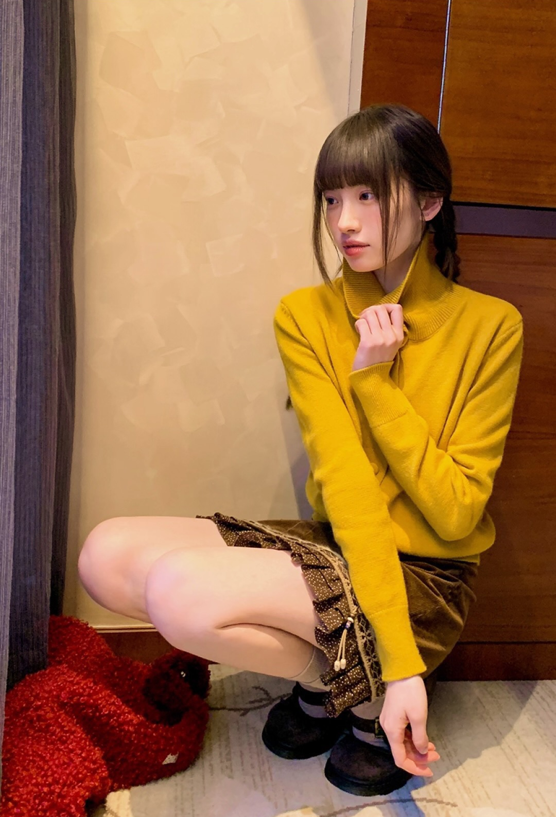 Trời rục rịch chuyển xu&acirc;n, cứ diện &aacute;o len theo 5 c&ocirc;ng thức phối m&agrave;u n&agrave;y l&agrave; 