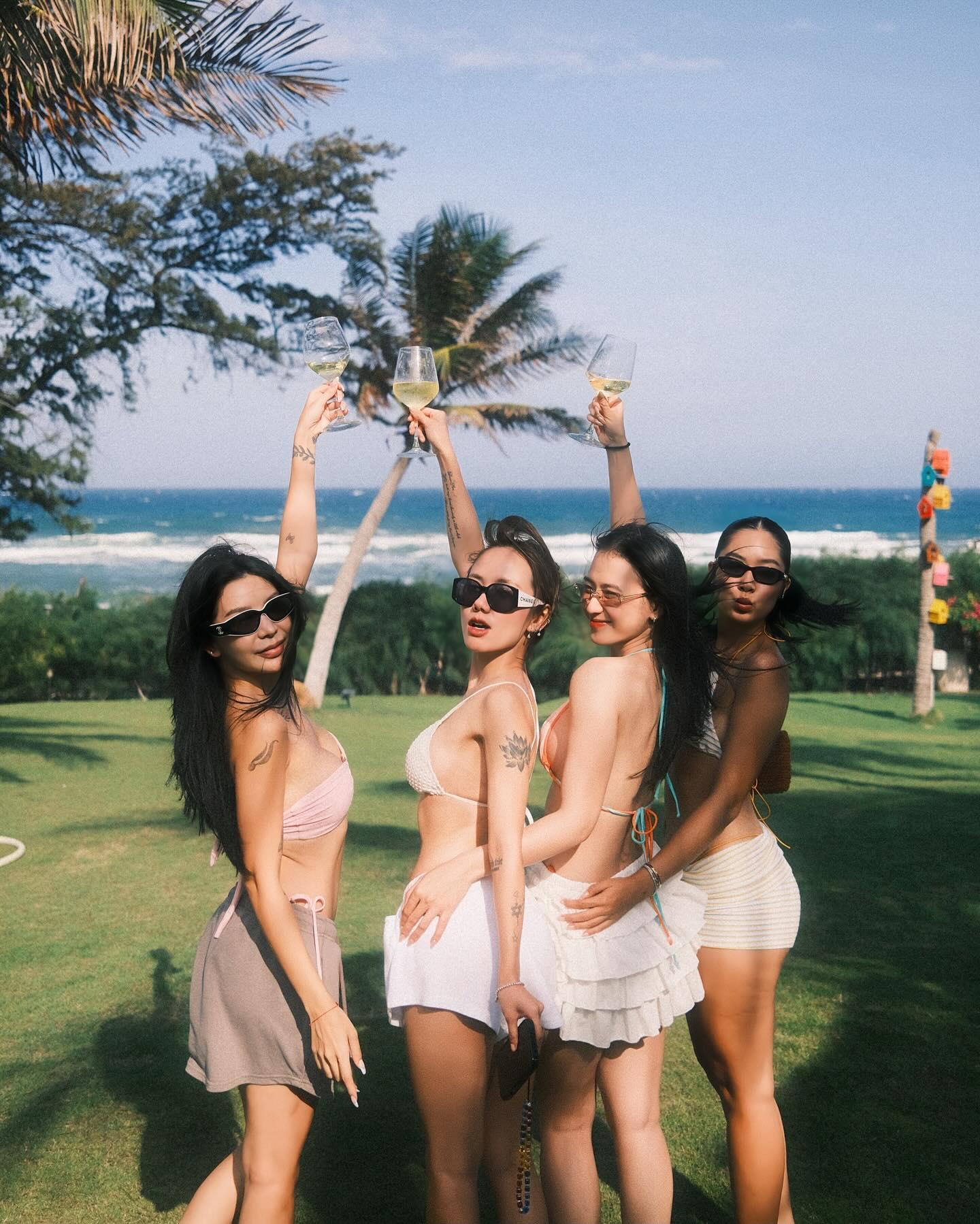 Từ hot girl mặt mộc đến mẹ bỉm d&aacute;ng xịn: Tr&acirc;m Anh chưa l&uacute;c n&agrave;o hết slay - Ảnh 3.