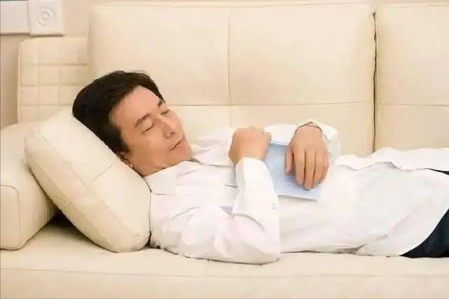 Cuộc sống bao lâu, chỉ cần nhìn vào giấc ngủ trưa: Những người có tuổi thọ cao thường có 7 đặc điểm này - Ảnh 1.