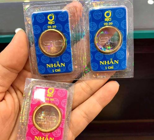 &ldquo;C&uacute; sốc&rdquo; của người lần đầu mua v&agrave;ng: Vừa chốt 3 chỉ xong th&igrave;&hellip;- Ảnh 1.