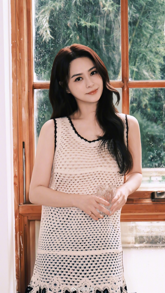 Nữ diễn vi&ecirc;n phim giờ v&agrave;ng tự nhận l&agrave; visual của c&ocirc;ng ty, trước nay chưa biết xấu l&agrave; g&igrave;- Ảnh 8.