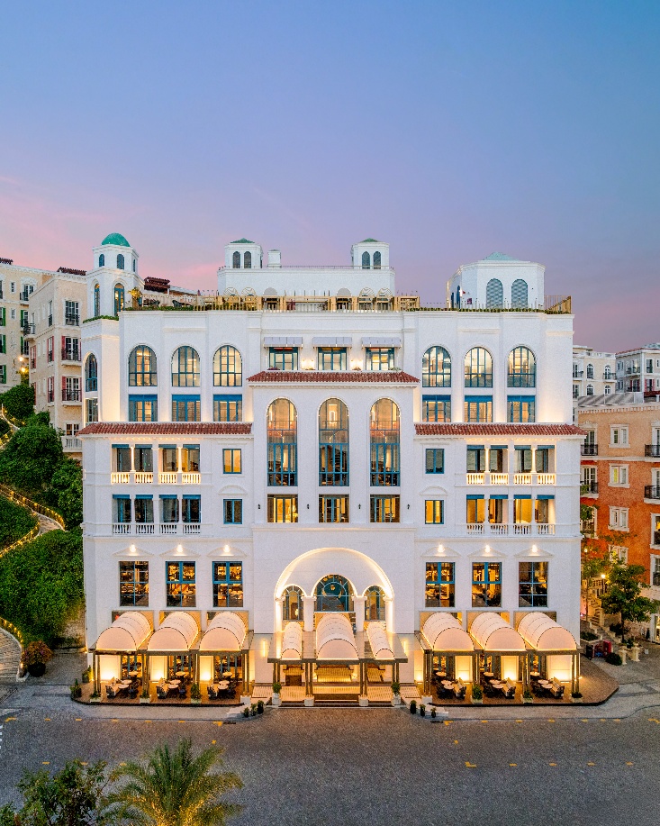 La Festa Phu Quoc, Curio Collection by Hilton ra mắt ph&acirc;n khu mới đầy cảm hứng nghệ thuật tại Thị trấn Ho&agrave;ng h&ocirc;n - Ảnh 1.