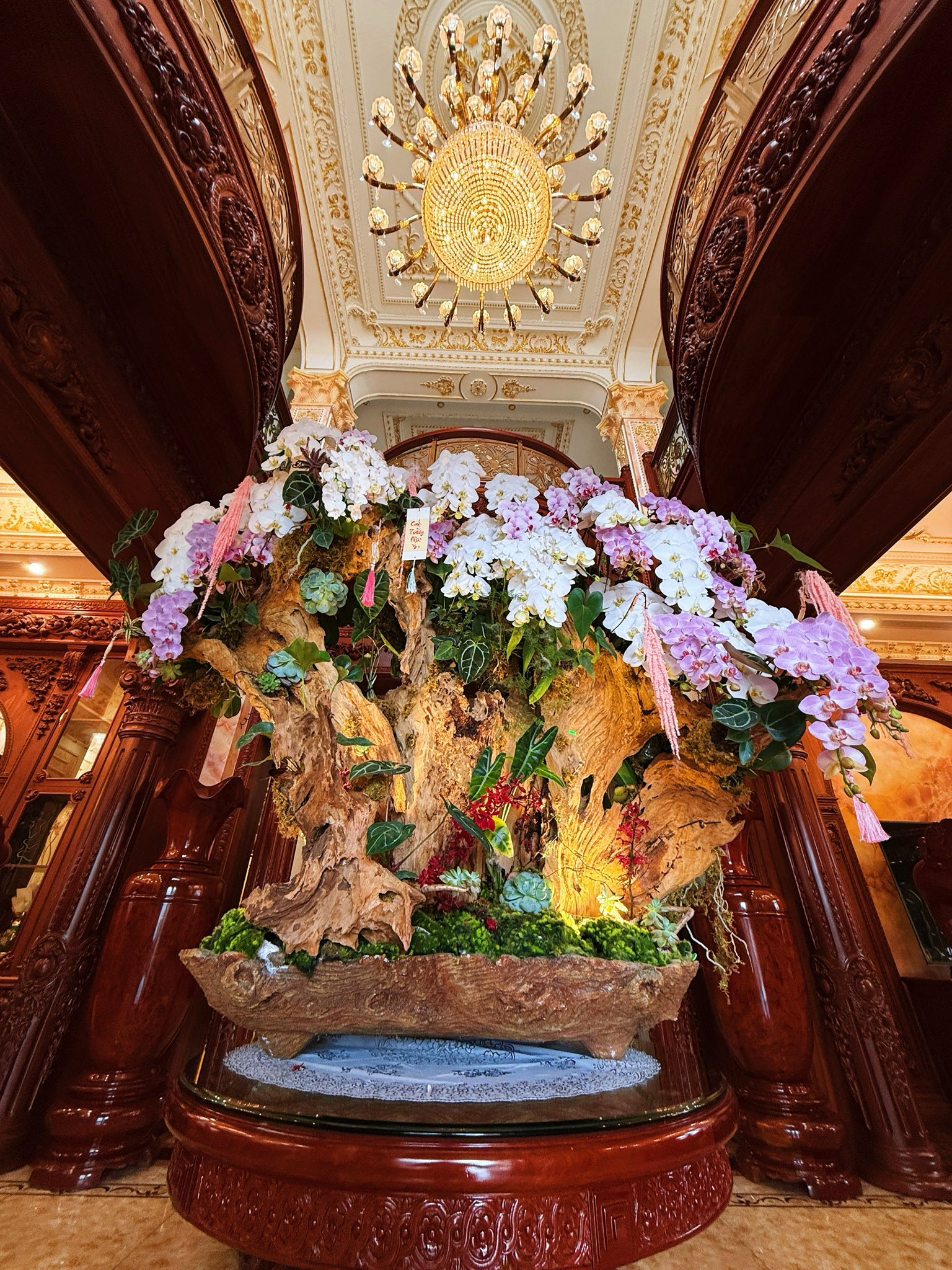 C&acirc;u trả lời chất ngầu của ph&uacute; b&agrave; H&agrave; Nội khi được hỏi 