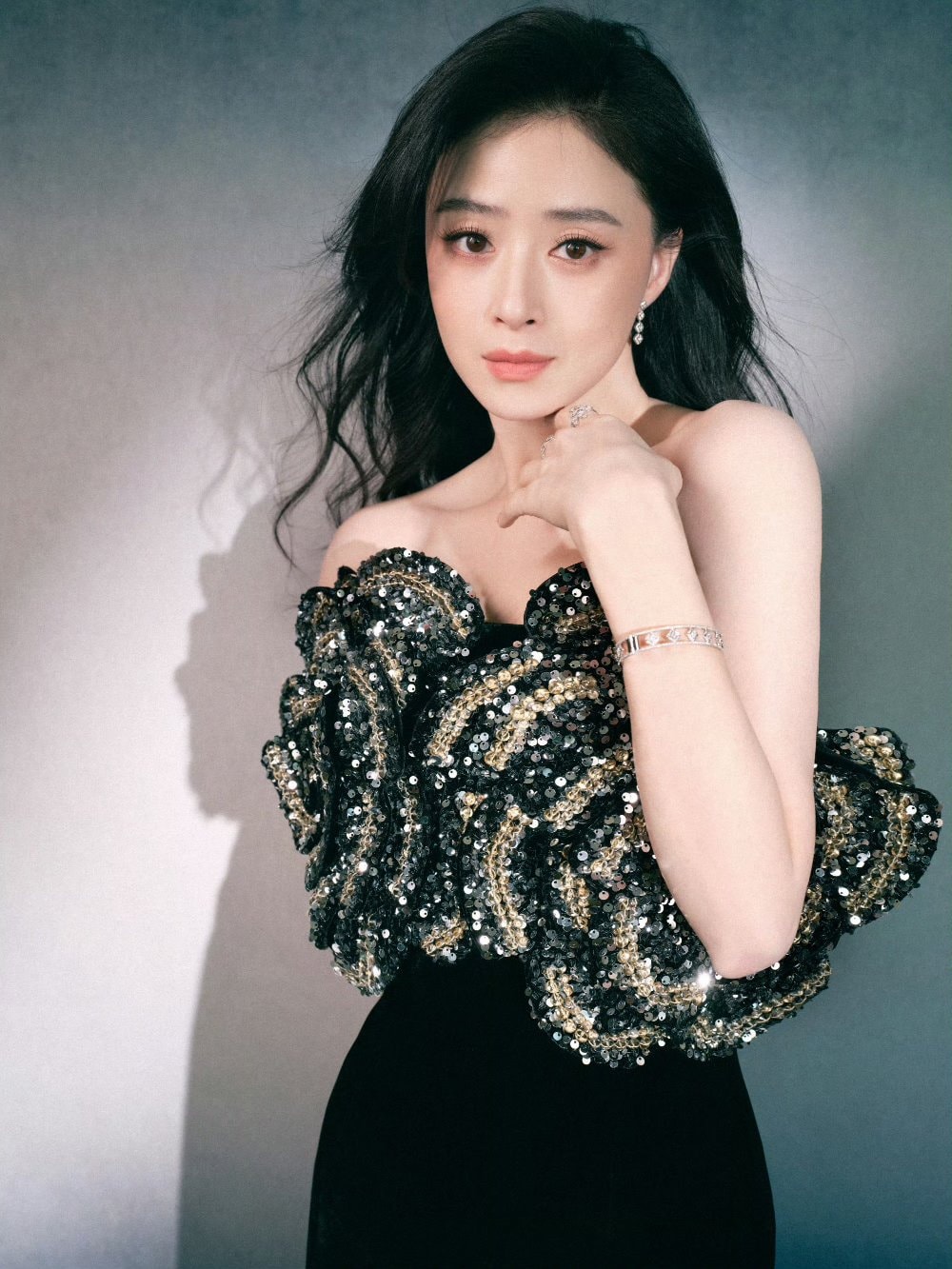 B&iacute; quyết trẻ m&atilde;i kh&ocirc;ng gi&agrave; của 5 mỹ nh&acirc;n Hoa ngữ: Đừng sợ tăng c&acirc;n, h&atilde;y sợ đ&aacute;nh mất thần th&aacute;i - Ảnh 4.