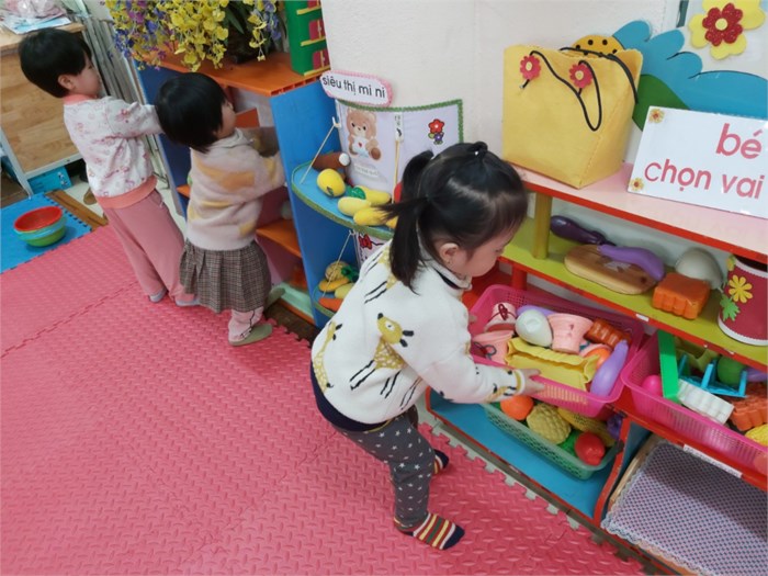 L&agrave;m hộ cho nhanh: Con đường ngắn nhất để biến con trở th&agrave;nh đứa trẻ ỷ lại - Ảnh 1.