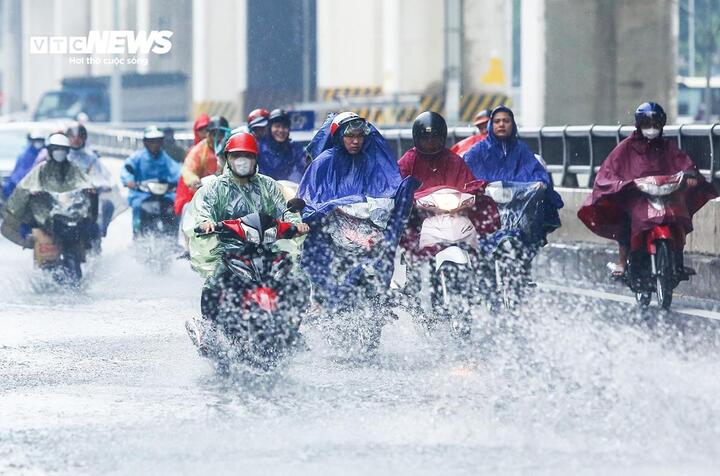 Dự b&aacute;o thời tiết ng&agrave;y 26/2/2026: Miền Nam mưa tr&aacute;i m&ugrave;a, miền Bắc mưa to cục bộ - Ảnh 1.