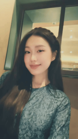 Do&atilde;n Hải My nhảy 