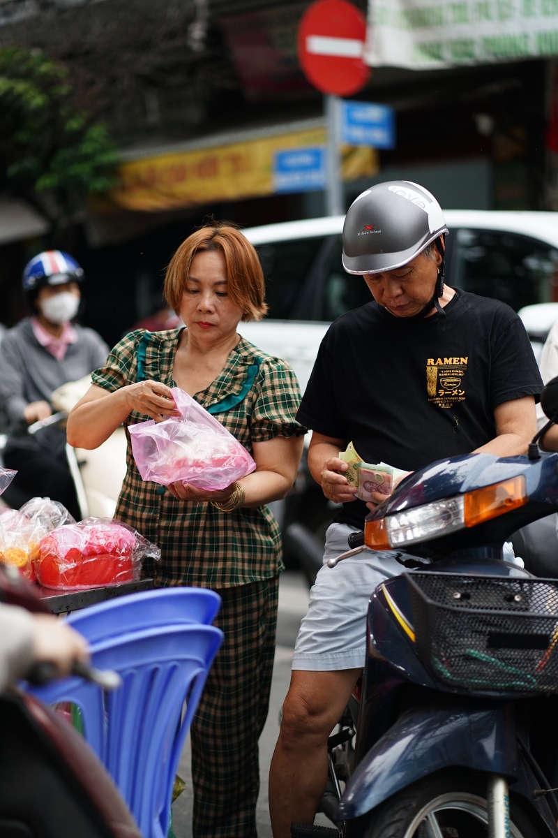 Chợ nh&agrave; gi&agrave;u Ph&ugrave;ng Hưng ng&agrave;y v&iacute;a Thần T&agrave;i: Mua b&aacute;nh đại ph&aacute;t đại t&agrave;i - Ảnh 11.
