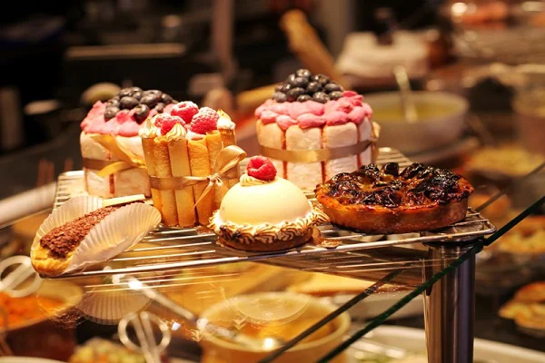 Đừng đổ lỗi cho cơm hay bánh bao: 3 thực phẩm này mới là “trùm cuối” khiến bạn tăng cân "vù vù" - Ảnh 2.