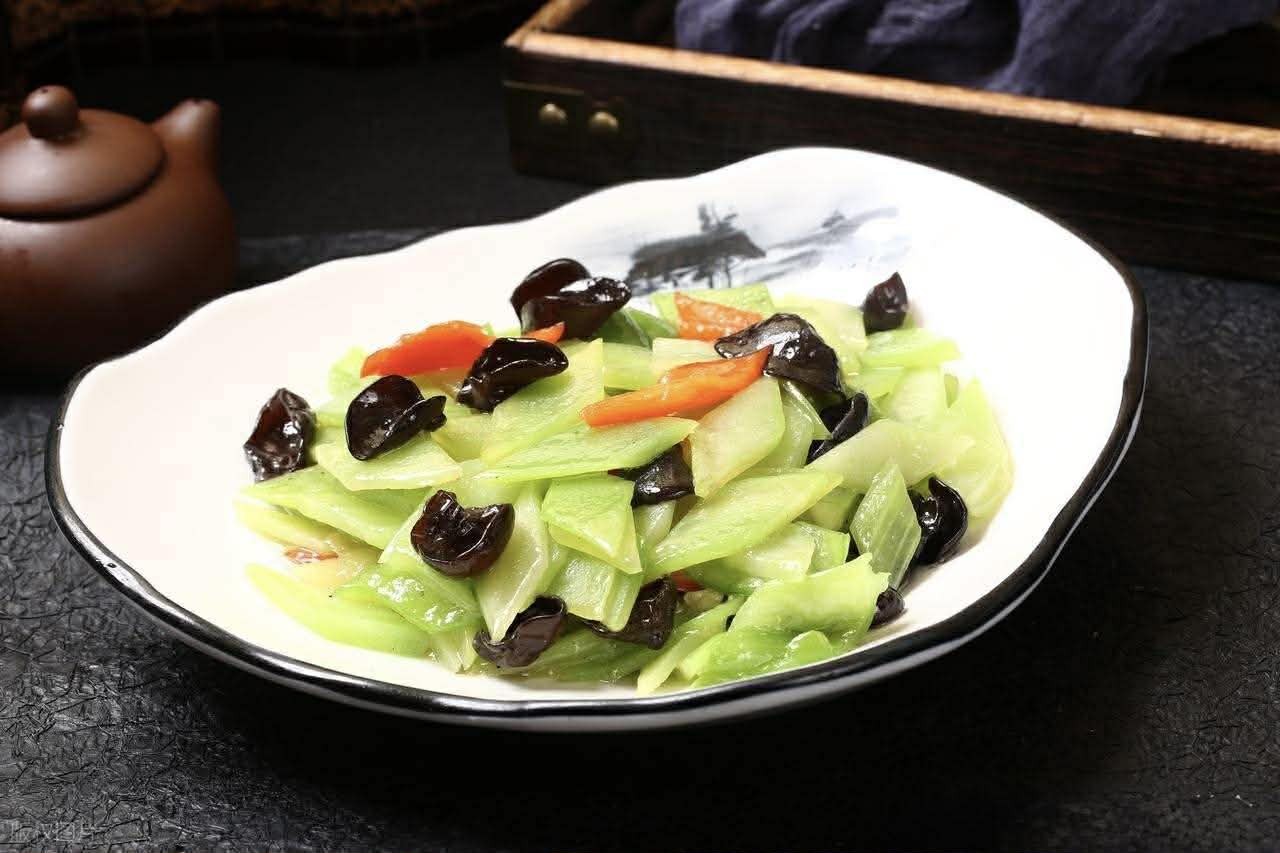 5 M&oacute;n ăn thanh lọc dầu mỡ gi&uacute;p giảm c&acirc;n hiệu quả sau Tết 2026 - Ảnh 7.