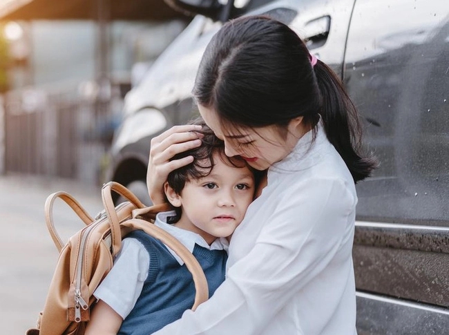 V&igrave; sao trẻ nhỏ ng&agrave;y nay dễ lo &acirc;u hơn v&agrave; dấu hiệu nhận biết trẻ đang lo &acirc;u - Ảnh 3.