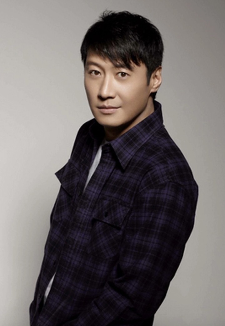 T&agrave;i tử L&ecirc; Minh: H&agrave;nh tr&igrave;nh Từ Vương tử Hong Kong đến cuộc sống k&iacute;n tiếng b&ecirc;n vợ trẻ - Ảnh 3.