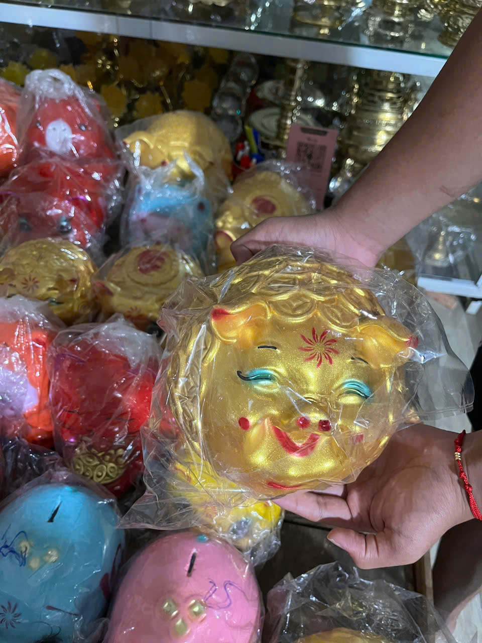 Những mặt h&agrave;ng ti&ecirc;u d&ugrave;ng ch&aacute;y h&agrave;ng dịp v&iacute;a Thần T&agrave;i 2026 - Ảnh 10.