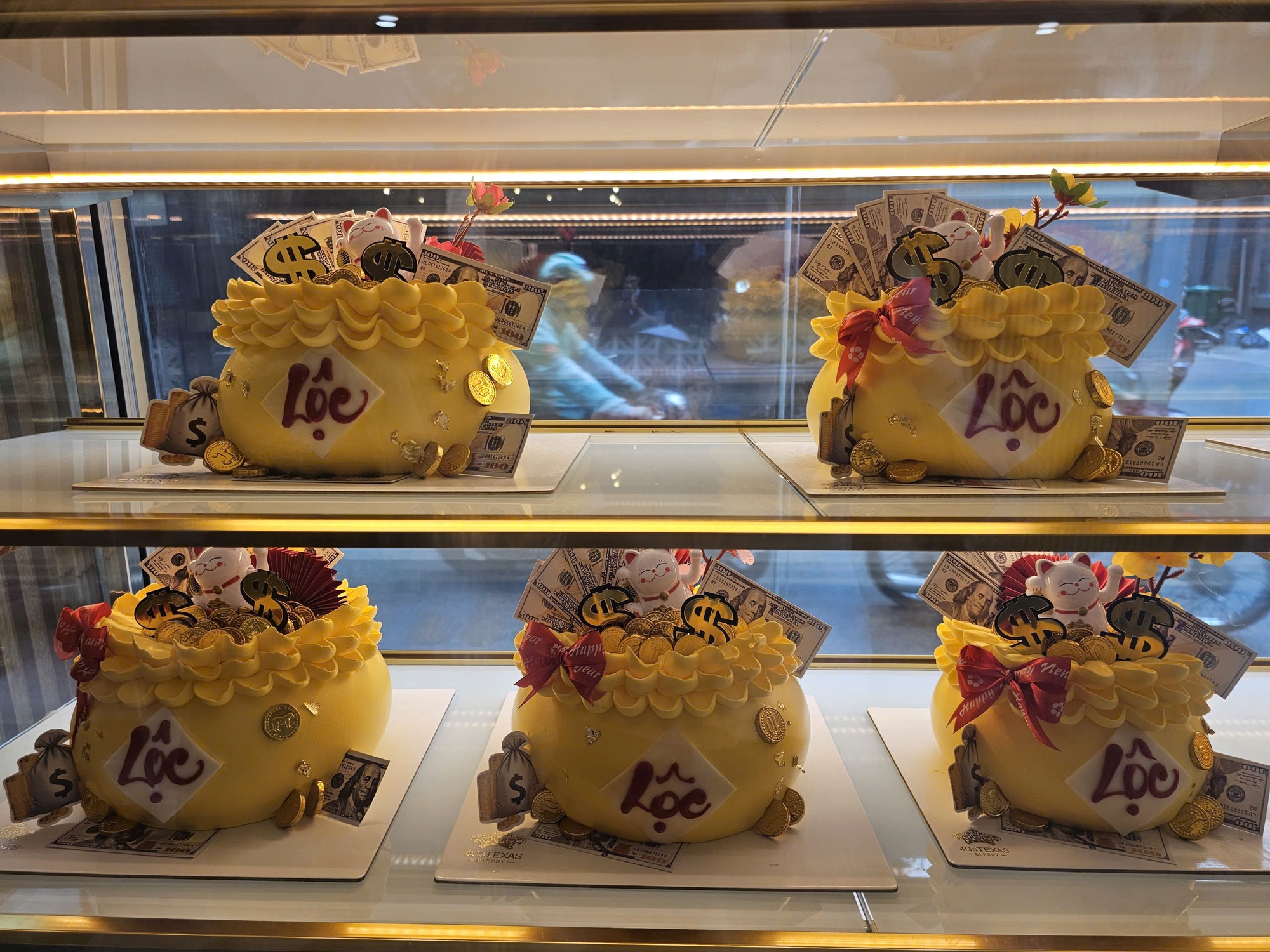 Những mặt h&agrave;ng ti&ecirc;u d&ugrave;ng ch&aacute;y h&agrave;ng dịp v&iacute;a Thần T&agrave;i 2026 - Ảnh 3.