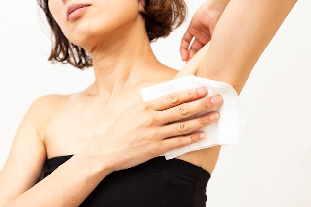 Người trên 40 tuổi thường có mùi khó chịu: Các bác sĩ cảnh báo rằng mùi này mạnh nhất ở 6 khu vực, tránh vệ sinh quá mức - Ảnh 3.