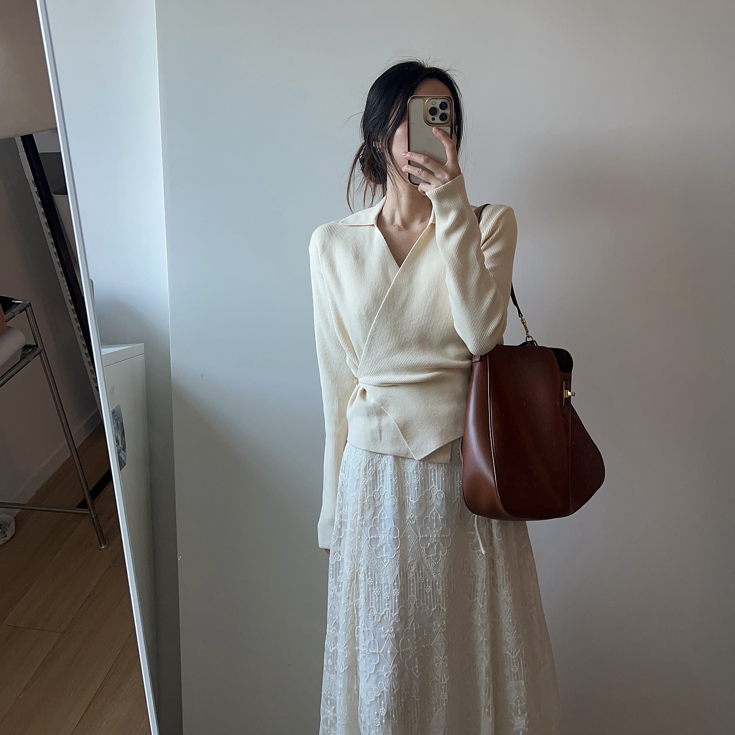 Cách trở thành ngôi sao thời trang công sở với item quen thuộc năm 2026 - Ảnh 1. Cách trở thành ngôi sao thời trang công sở với item quen thuộc năm 2026 - Ảnh 1.