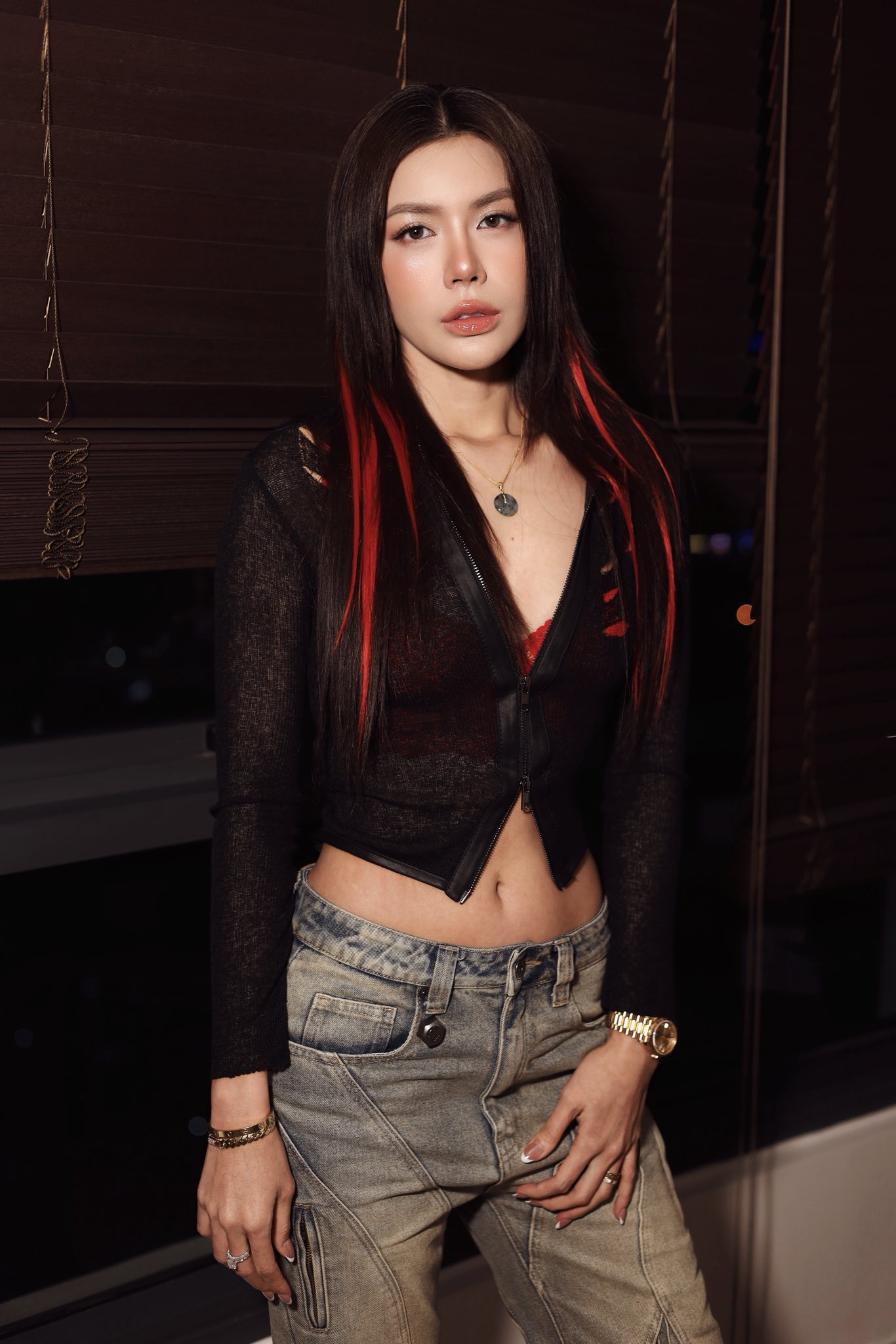 Người th&acirc;n Lương Thuỳ Linh n&oacute;i thẳng về Minh T&uacute; giữa l&uacute;c vướng tranh c&atilde;i ph&aacute;t ng&ocirc;n: 