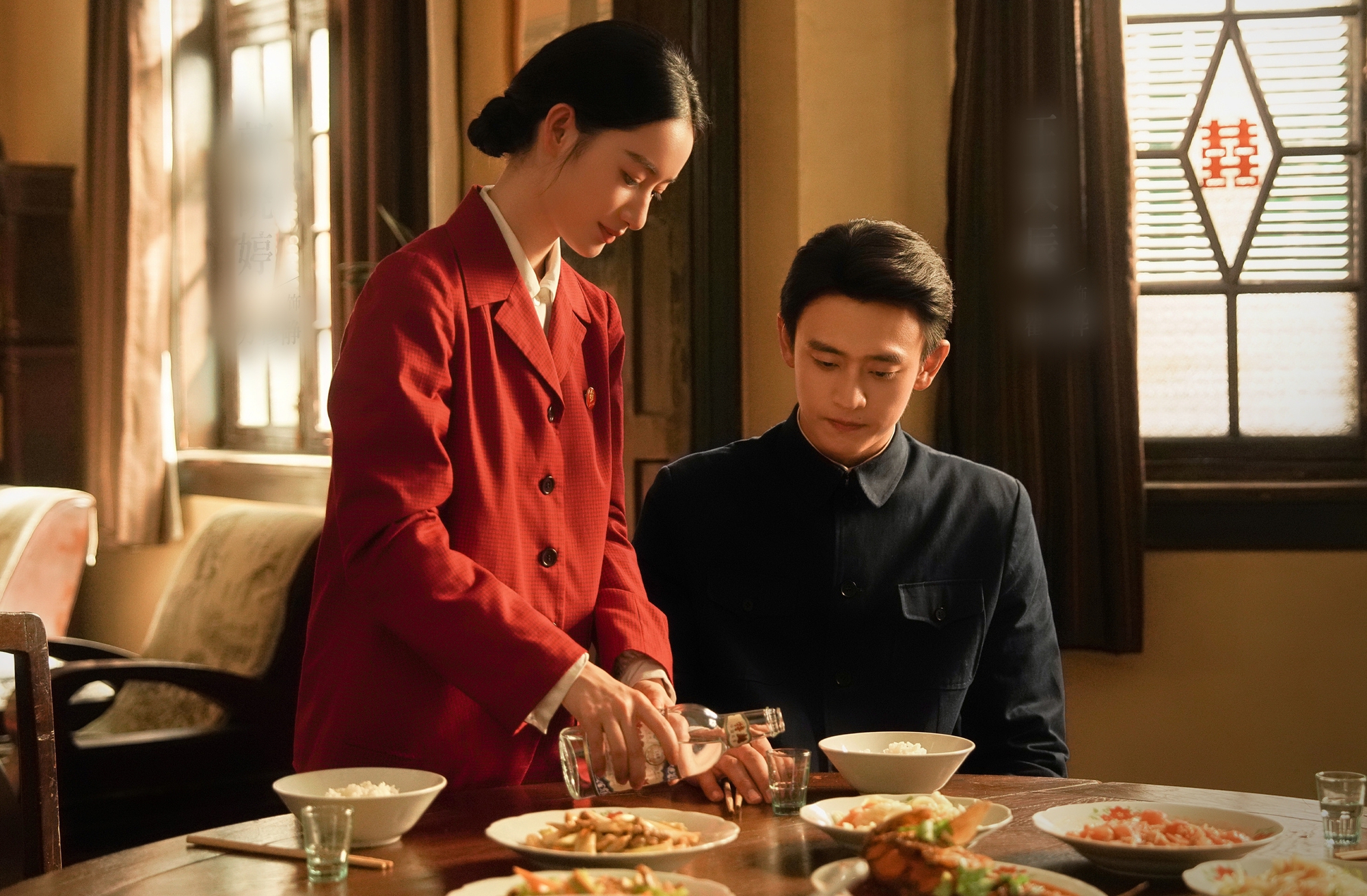 Hậu trường cặp đ&ocirc;i Vương Thi&ecirc;n Thần v&agrave; Qu&aacute;ch Hiểu Đ&igrave;nh trong T&igrave;nh Y&ecirc;u Thời Đại Thuần Khiết - Ảnh 3.