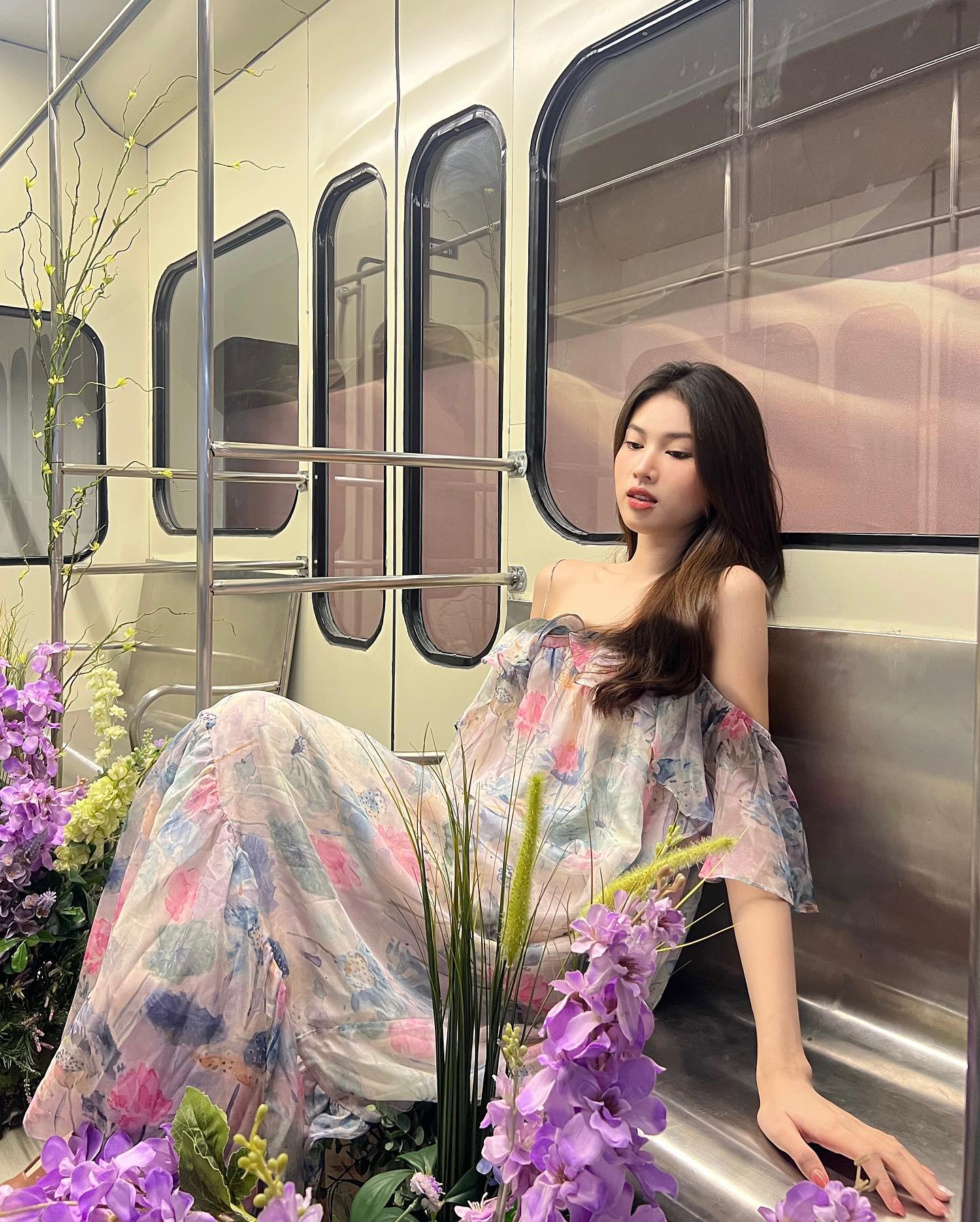 5 Kiểu váy mùa xuân nhẹ nhàng tươi xinh , biến bạn thành cô nàng cuốn hút - Ảnh 9. 5 Kiểu váy mùa xuân nhẹ nhàng tươi xinh , biến bạn thành cô nàng cuốn hút - Ảnh 9.