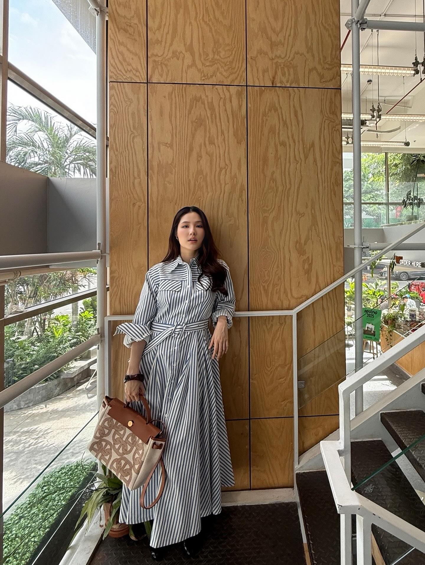 5 Kiểu váy mùa xuân nhẹ nhàng tươi xinh , biến bạn thành cô nàng cuốn hút - Ảnh 5. 5 Kiểu váy mùa xuân nhẹ nhàng tươi xinh , biến bạn thành cô nàng cuốn hút - Ảnh 5.