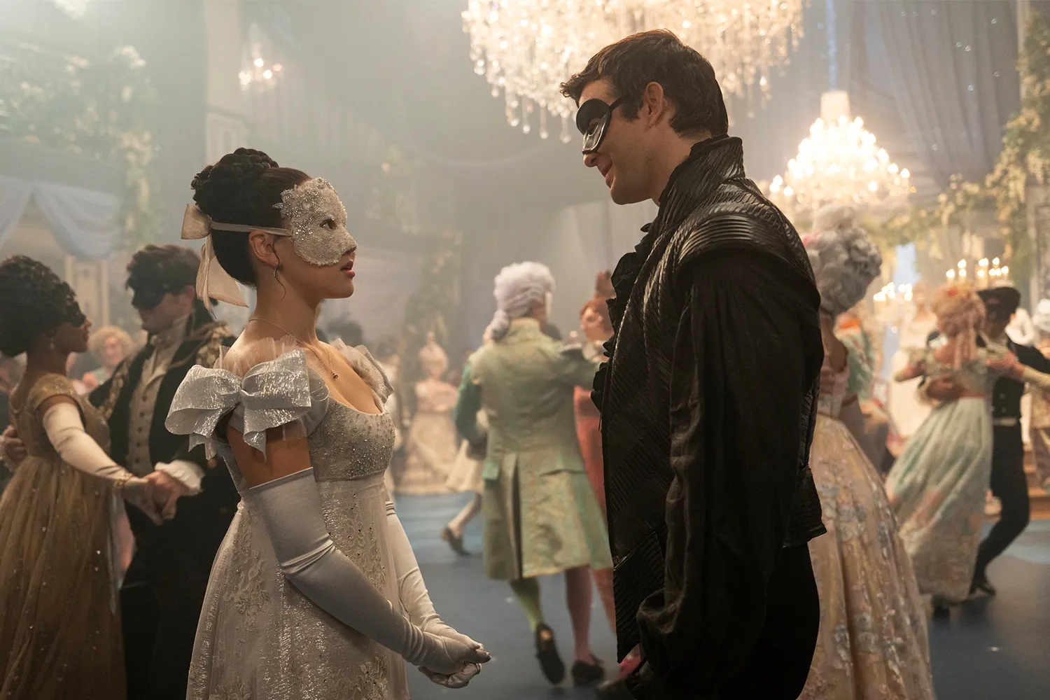 bridgerton-s4-yerin-ha-4-010626-71bc91824466483fb3d1fb2a56136209-1-1772276993174221109219-1772293795841-17722937975791072725321.jpg