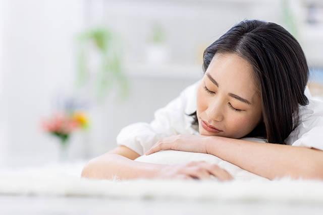 Phía sau sự mệt mỏi của phụ nữ trung niên dịp Tết là một câu chuyện "thầm kín từ bên trong" nhưng ít ai nói tới - Ảnh 1.