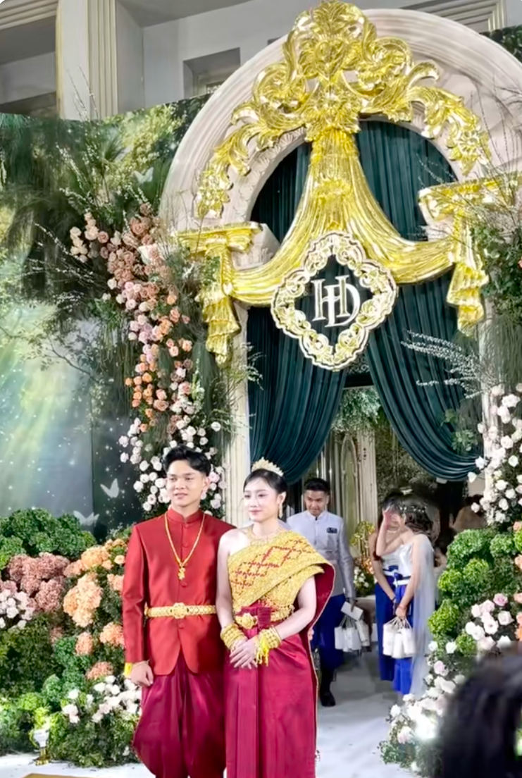 Đ&aacute;m cưới trăm tỷ của c&ocirc; d&acirc;u T&acirc;y Ninh: L&yacute; do ch&uacute; rể Campuchia gia thế khủng vẫn ở rể, c&ograve;n 