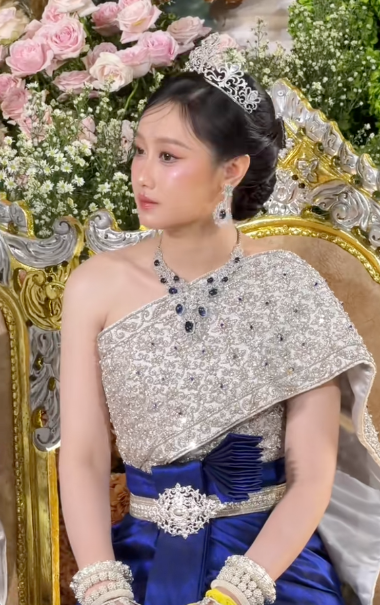 Đ&aacute;m cưới trăm tỷ của c&ocirc; d&acirc;u T&acirc;y Ninh: L&yacute; do ch&uacute; rể Campuchia gia thế khủng vẫn ở rể, c&ograve;n 