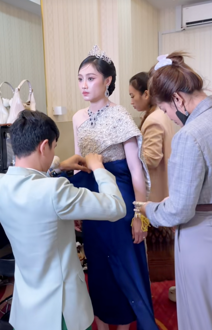 Đ&aacute;m cưới trăm tỷ của c&ocirc; d&acirc;u T&acirc;y Ninh: L&yacute; do ch&uacute; rể Campuchia gia thế khủng vẫn ở rể, c&ograve;n 