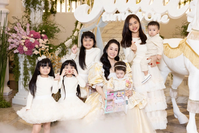 Mẹ 4 con Vân Trang giảm 24kg sau sinh nhờ loại bỏ 1 món ăn trên mâm cơm hàng ngày- Ảnh 1.