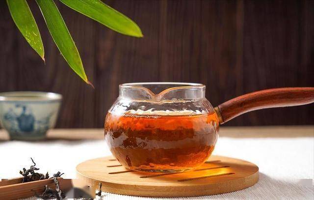 4 kiểu uống trà được đưa vào "danh sách tổn thương gan": Dù thích bao nhiêu cũng phải ngậm miệng - Ảnh 1.