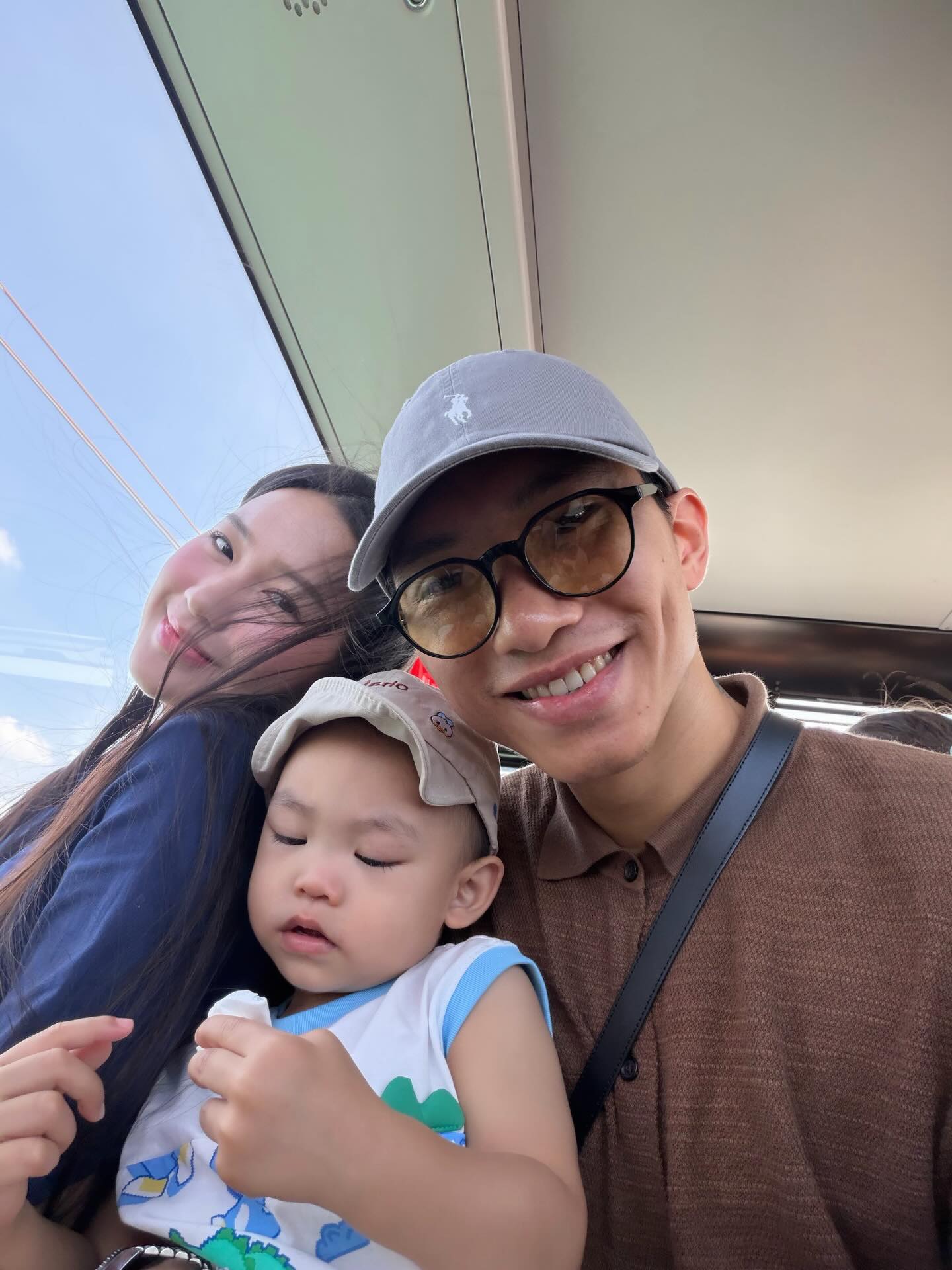 Tiểu thư Do&atilde;n Hải My khoe đi học Thạc sĩ Luật, Văn Hậu nhiệt t&igrave;nh ủng hộ vợ th&agrave;nh 