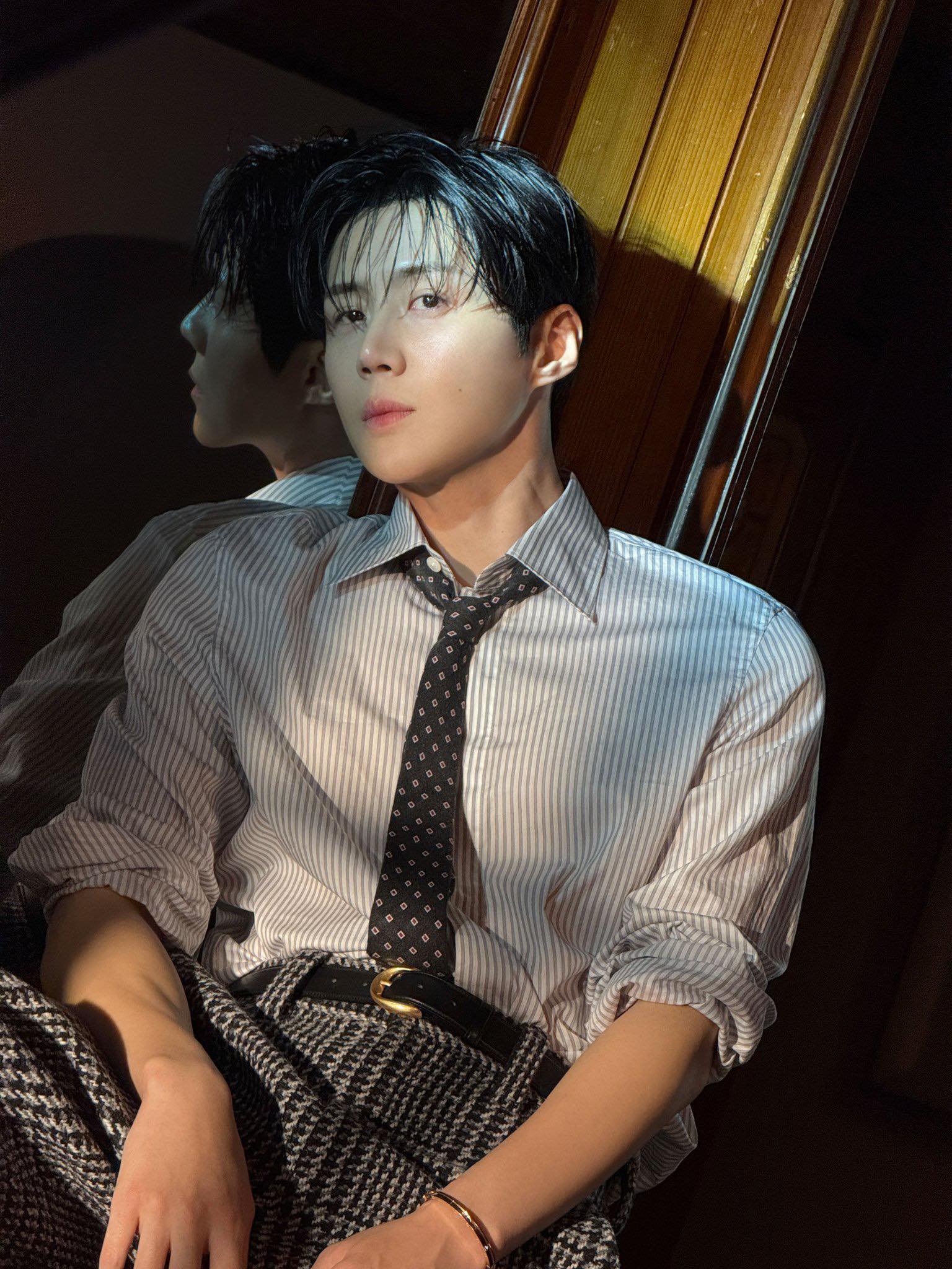 Kim Seon Ho: Mỹ nam ngụp lặn trong scandal r&uacute;ng động, c&aacute;i kết tồi tệ nhất - Ảnh 6.