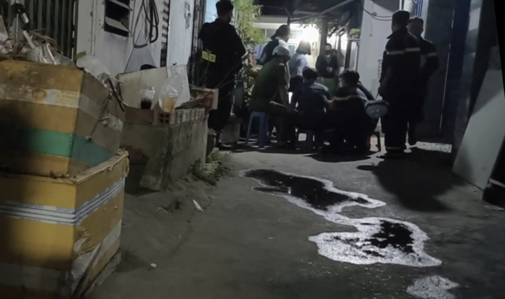 Ch&aacute;y nh&agrave; ở TP.HCM khiến ba mẹ con tử vong thương t&acirc;m - Ảnh 1.