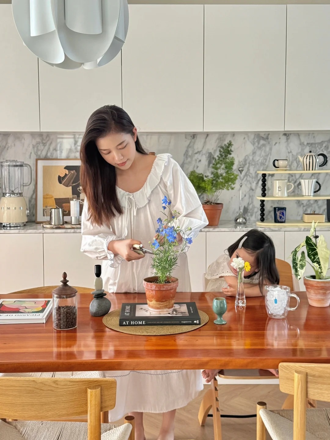 23 th&aacute;ng Chạp n&agrave;y, mẹ kh&ocirc;ng đốt v&agrave;ng m&atilde;, m&agrave; dạy con 