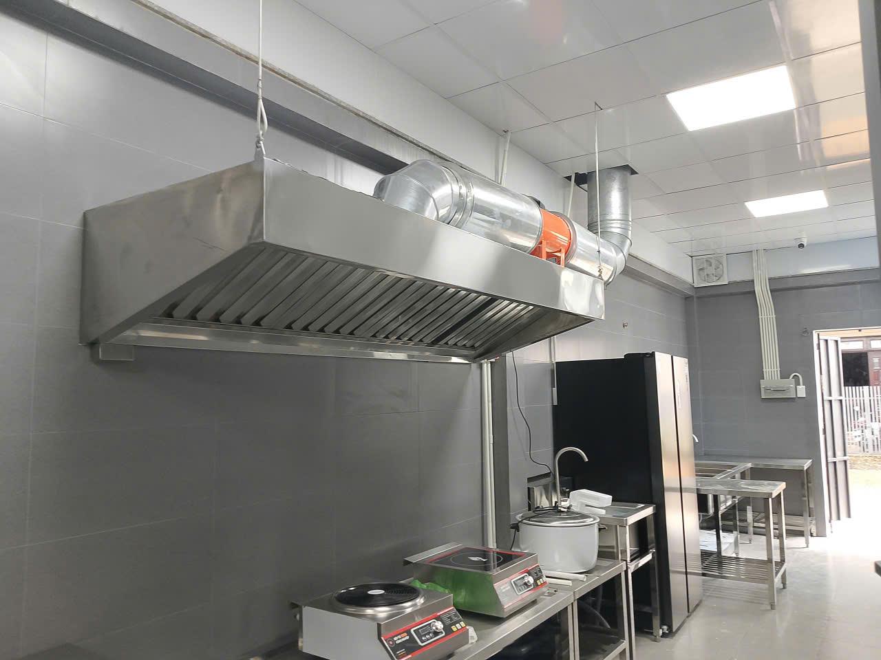 Gia c&ocirc;ng inox theo y&ecirc;u cầu & thiết bị inox bếp c&ocirc;ng nghiệp: Giải ph&aacute;p 