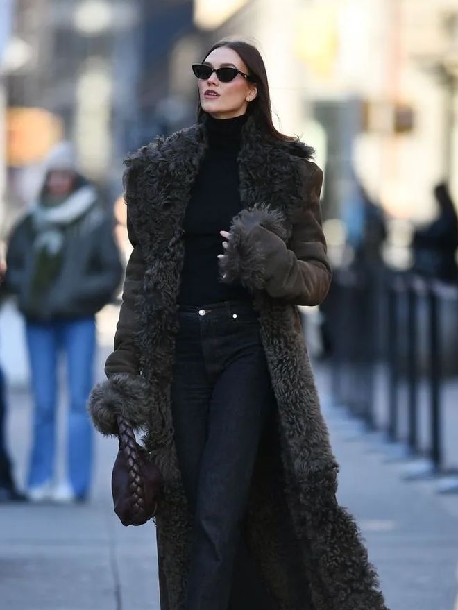 Dự b&aacute;o thời trang m&ugrave;a xu&acirc;n 2026: 4 M&oacute;n đồ kh&ocirc;ng thể thiếu cho phong c&aacute;ch ho&agrave;n hảo - Ảnh 10.