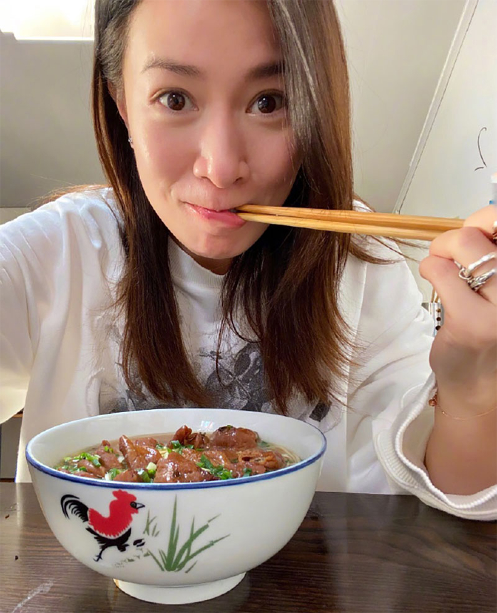 Xa Thi Mạn cực m&ecirc; 1 loại nước &eacute;p được v&iacute; 