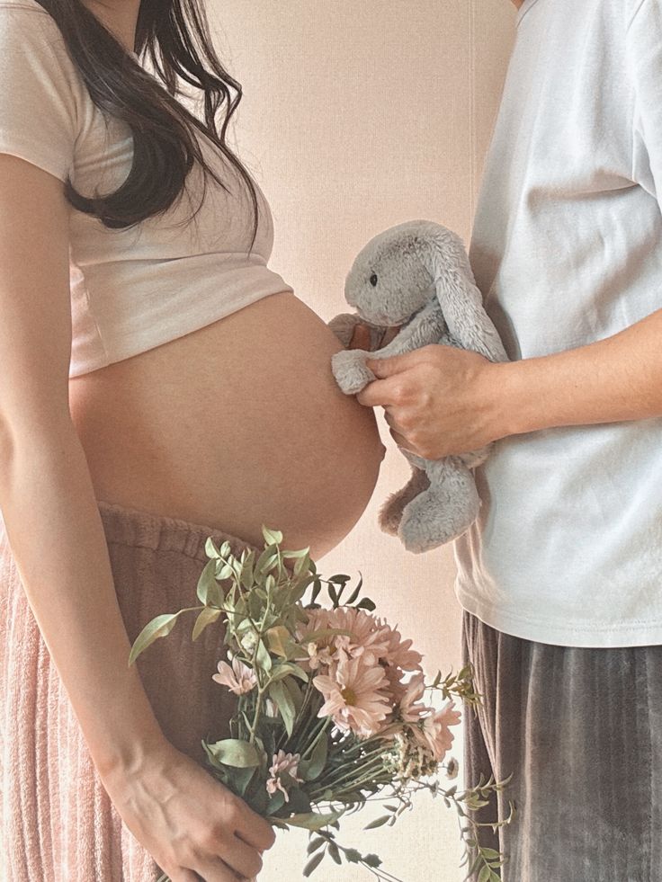 Nếu khi mang thai xuất hiện những dấu hiệu n&agrave;y, chứng tỏ thai nhi đang ph&aacute;t triển rất tốt - Ảnh 2.