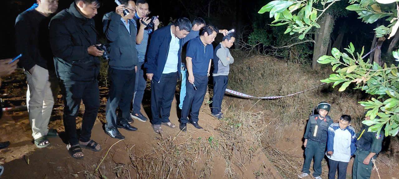 Cận cảnh hiện trường bắt giữ, truy l&ugrave;ng 2 t&ecirc;n cướp ng&acirc;n h&agrave;ng Gia Lai của h&agrave;ng trăm CBCS c&ocirc;ng an từ 9 đơn vị - Ảnh 1.