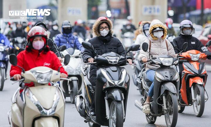 Kh&ocirc;ng kh&iacute; lạnh H&agrave; Nội r&eacute;t đậm 10 &deg; C hai ng&agrave;y từ 7 / 2 / 2026 - Ảnh 1.