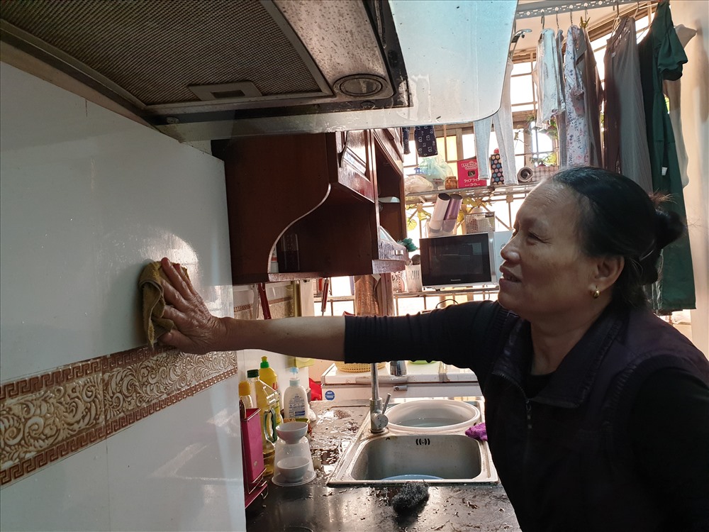 Cứ mỗi dịp Tết, nh&igrave;n mẹ chồng tự chuốc khổ, t&ocirc;i chợt nghĩ v&igrave; sao những người mẹ lại tự coi thường bản th&acirc;n vậy? - Ảnh 1.