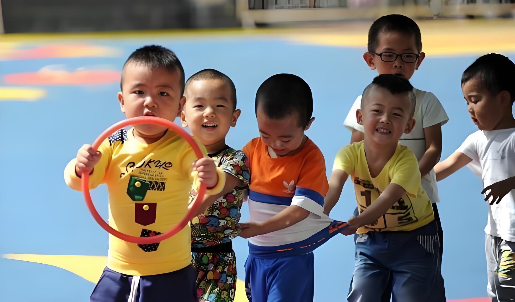 B&eacute; g&aacute;i 4 tuổi đi học mầm non nhưng nh&agrave; trường khuy&ecirc;n n&ecirc;n nghỉ học, người mẹ t&igrave;m gi&aacute;o vi&ecirc;n hỏi cho ra lẽ rồi chết sững- Ảnh 2.