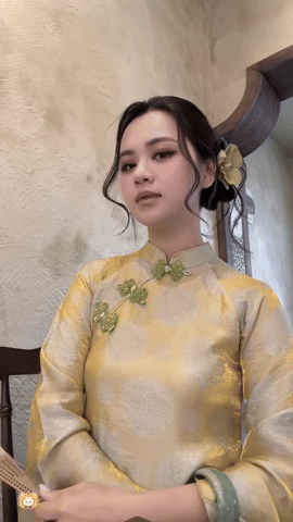 Đẳng cấp visual Hoa kh&ocirc;i ĐH Vinh lấy chồng cầu thủ: Sinh 3 con vẫn  - Ảnh 2.