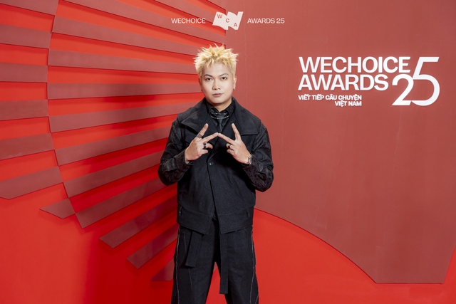 To&agrave;n cảnh si&ecirc;u thảm đỏ WeChoice Awards: Anh T&uacute; - Diệu Nhi t&igrave;nh tứ, Trường Giang, Ho&agrave; Minzy d&agrave;n sao cực khủng quy tụ!- Ảnh 18.