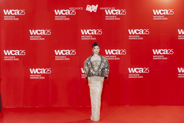 To&agrave;n cảnh si&ecirc;u thảm đỏ WeChoice Awards: Anh T&uacute; - Diệu Nhi t&igrave;nh tứ, Trường Giang, Ho&agrave; Minzy d&agrave;n sao cực khủng quy tụ!- Ảnh 39.